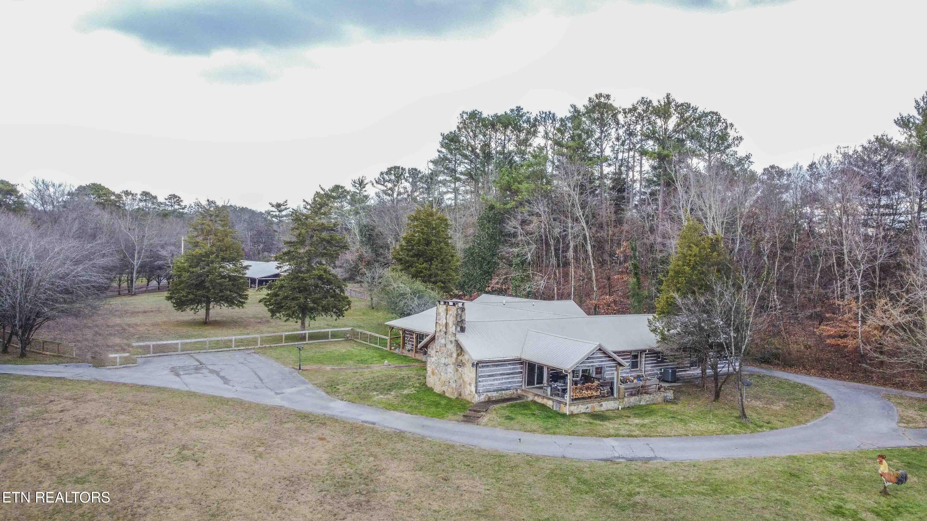 Property Photo:  902 Lakewood Rd  TN 37763 