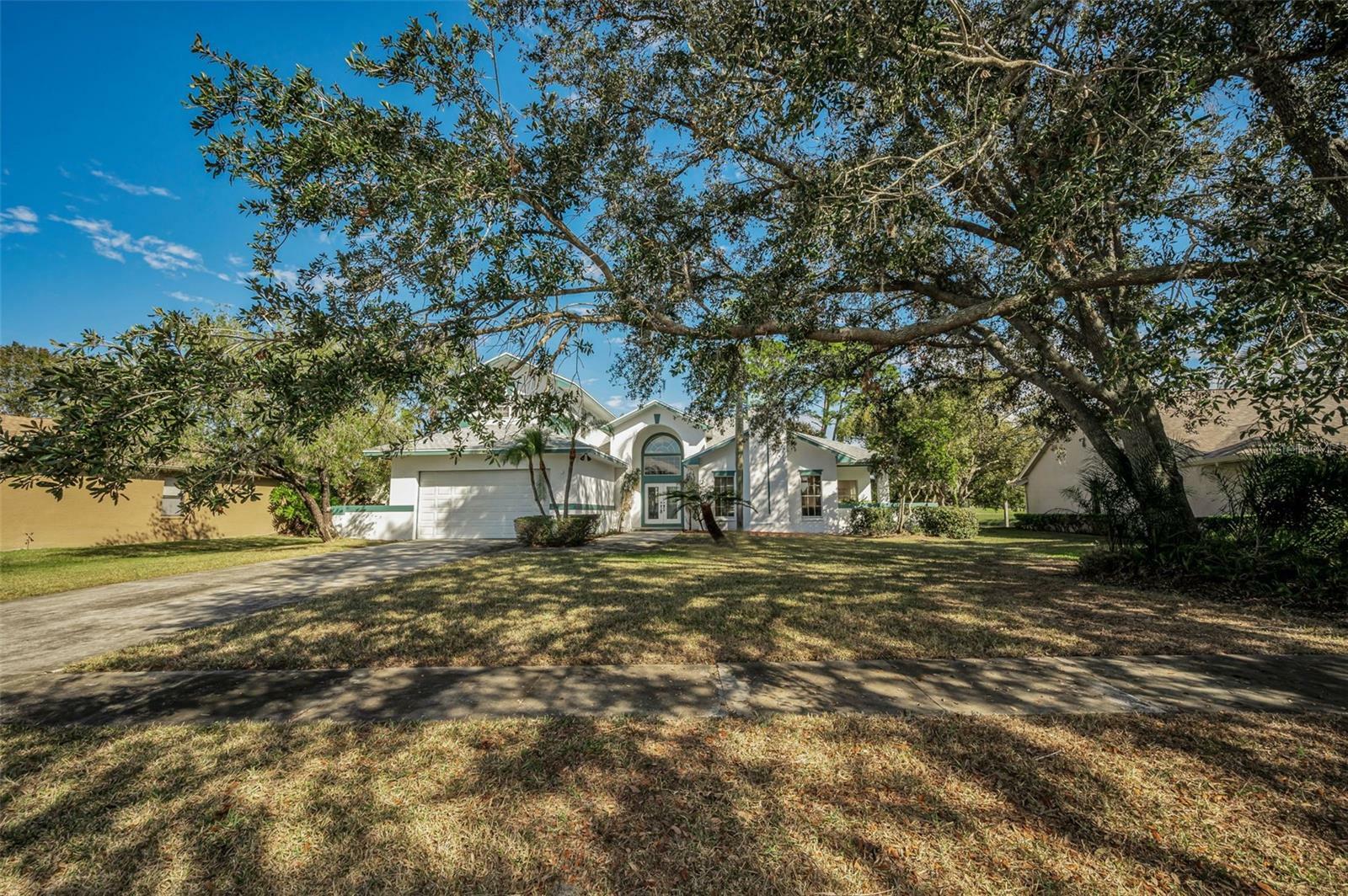 Property Photo:  16317 Colwood Drive  FL 33556 