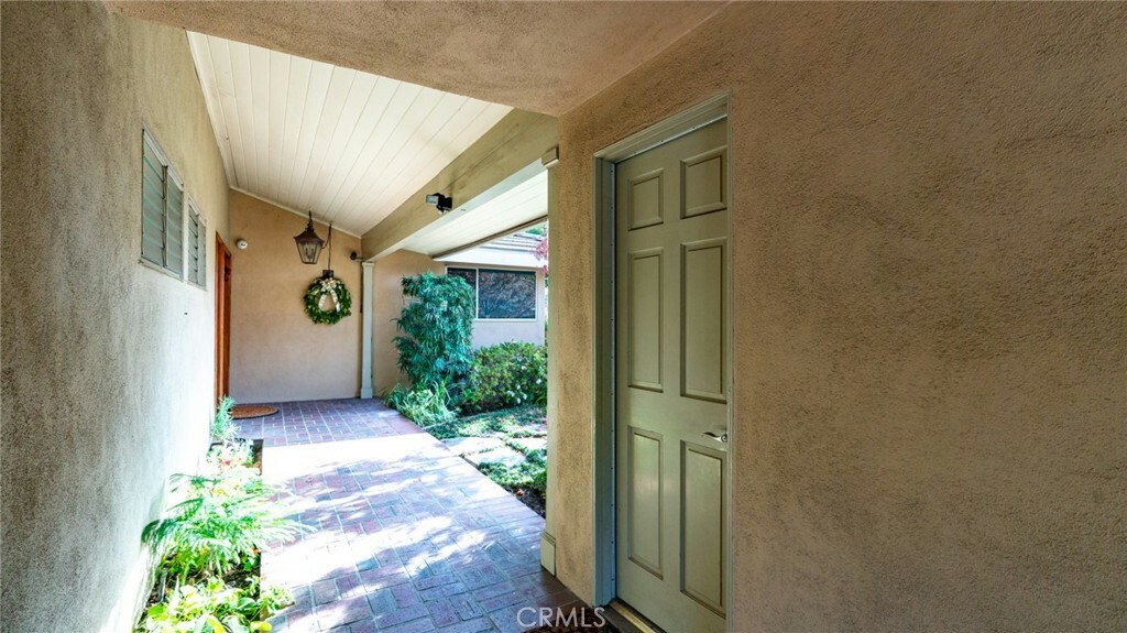 Property Photo: 1960 Liliano Drive CA 91024