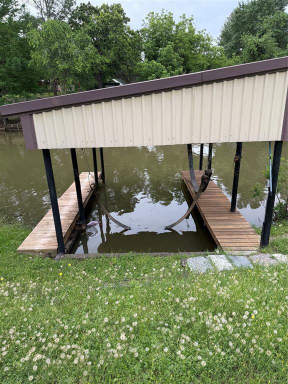 Property Photo: 7425 Hickey Road TX 76020