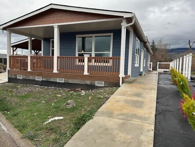 Property Photo:  333 Mountain View Drive 18  OR 97540 