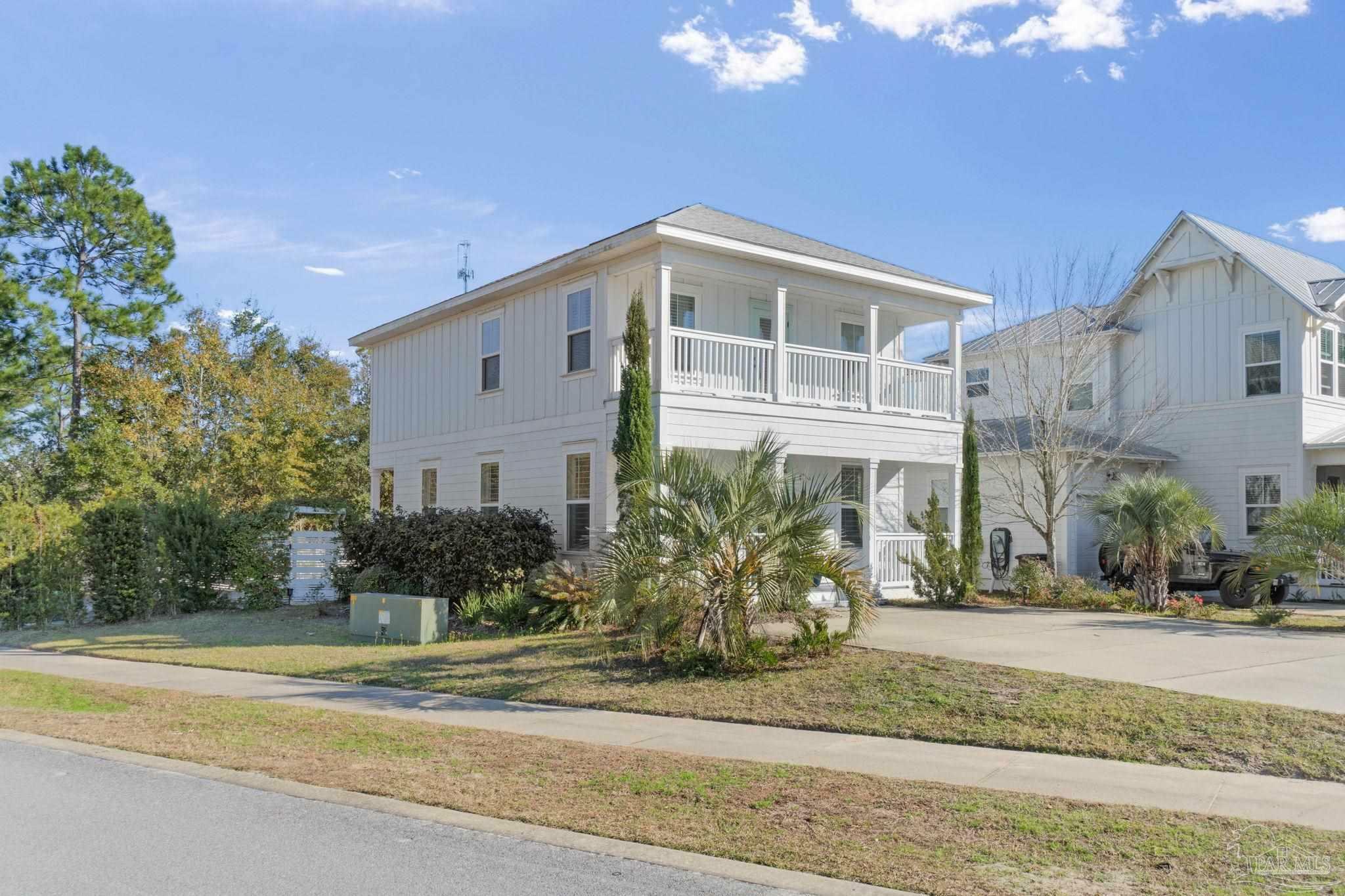 Property Photo:  106 Melrose Ave  FL 32459 