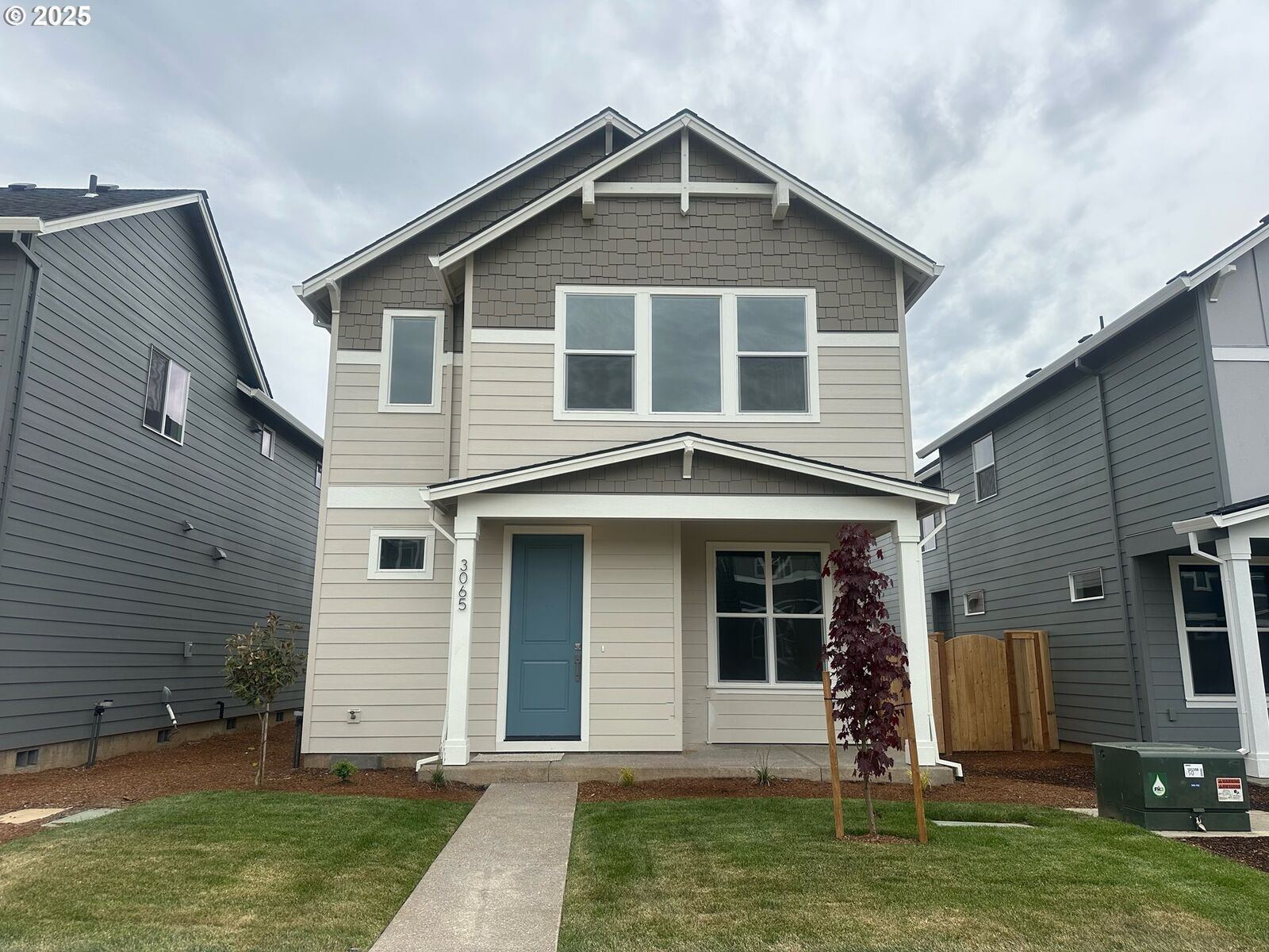 Property Photo:  3065 S Kodiak St Lt 802  OR 97113 