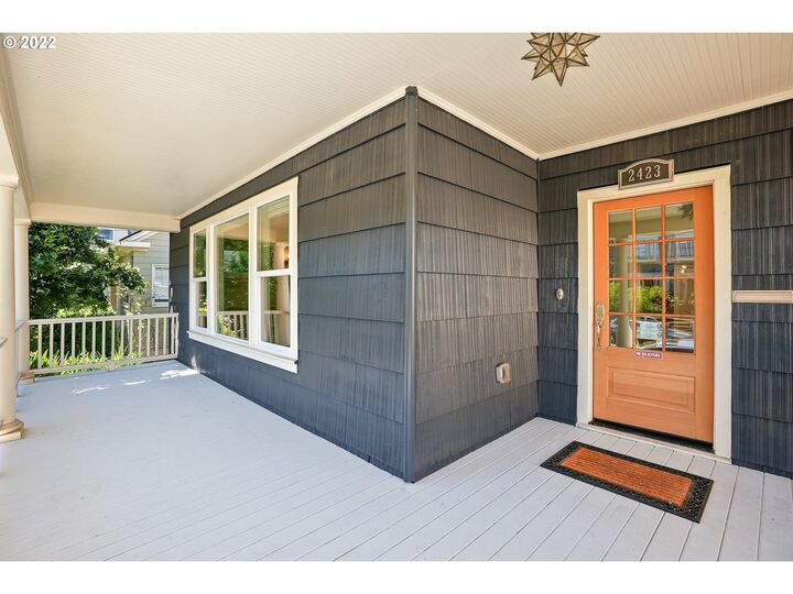 Property Photo: 2423 NW Northrup St OR 97210