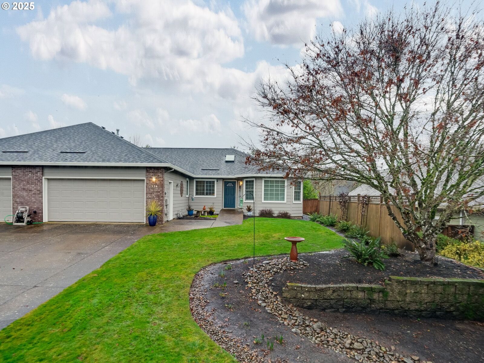 Property Photo: 536 NW Willamette Ct OR 97128