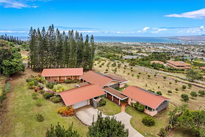 Property Photo:  81 Maika St  HI 96793 