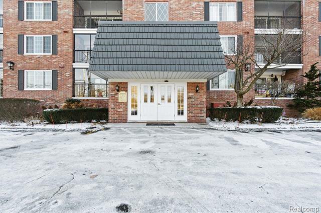 Property Photo:  3439 Benjamin Avenue  MI 48073 