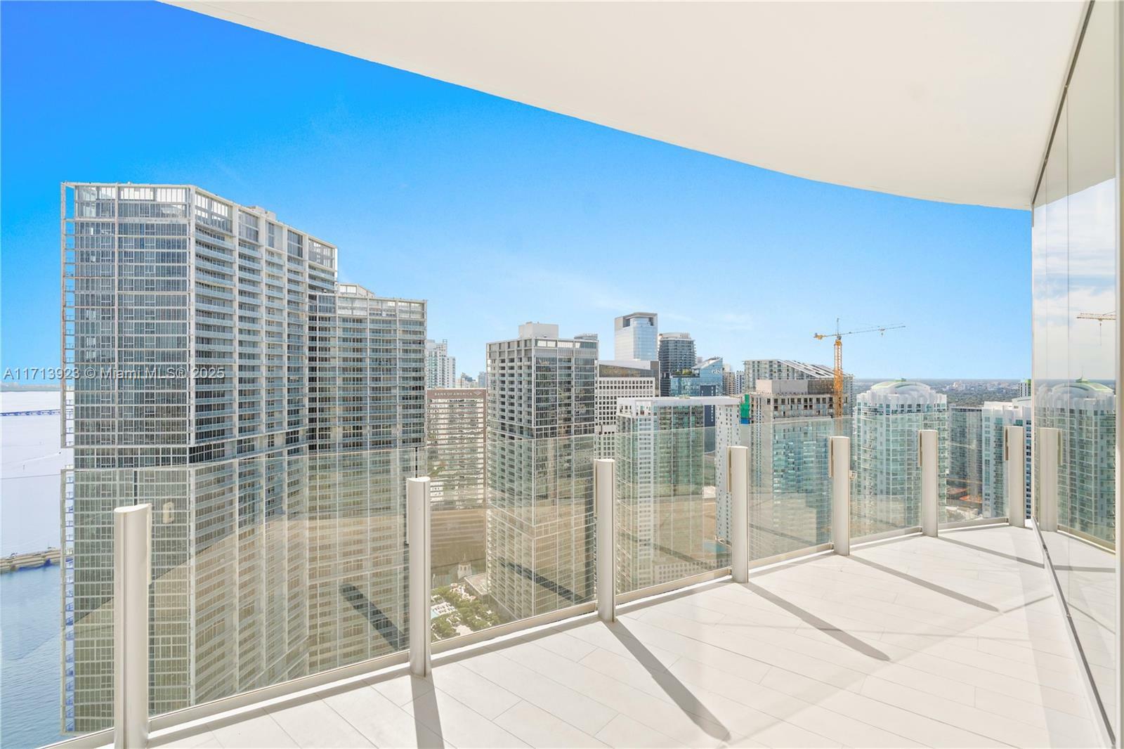 Property Photo:  300 Biscayne Blvd Way 4407  FL 33131 