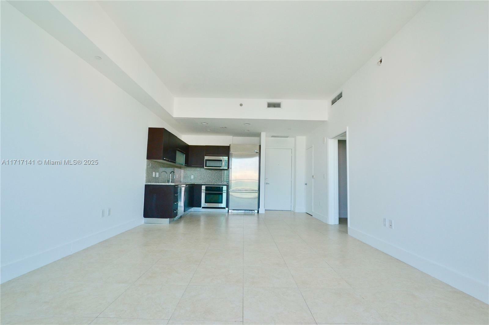 Property Photo:  950 Brickell Bay Dr 5008  FL 33131 