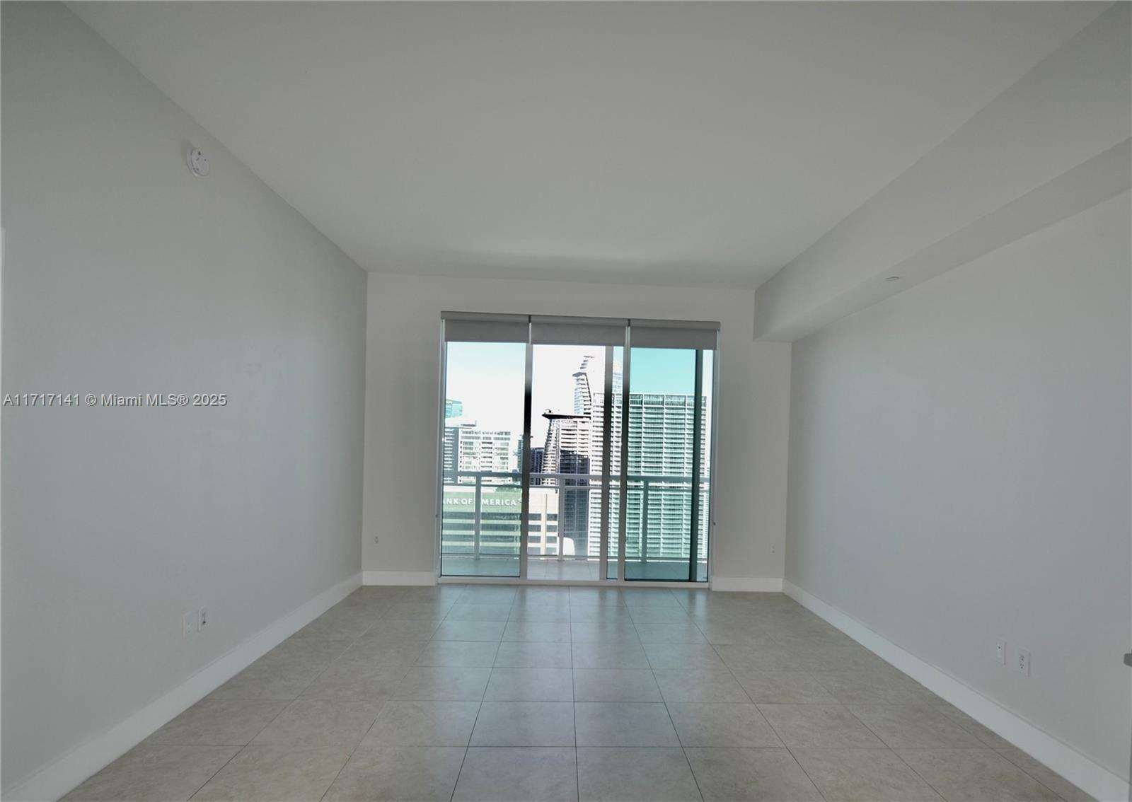 Property Photo:  950 Brickell Bay Dr 5008  FL 33131 