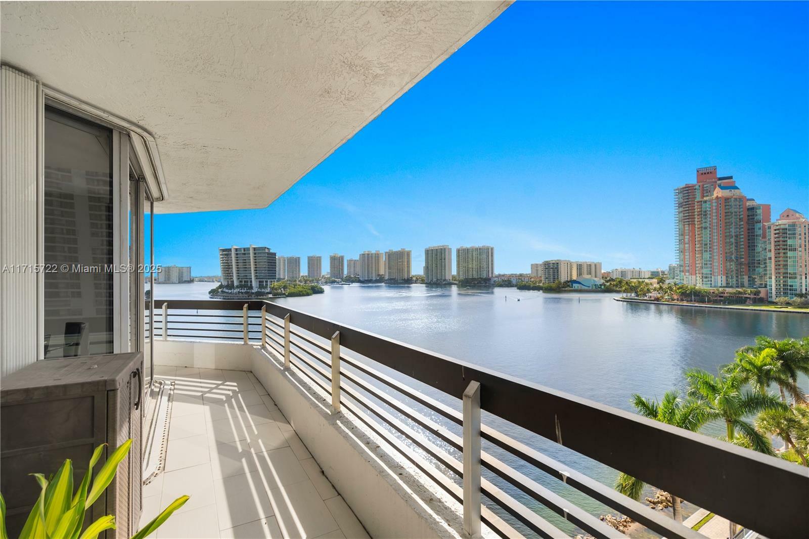 Property Photo:  3600 Mystic Pointe Dr 901  FL 33180 