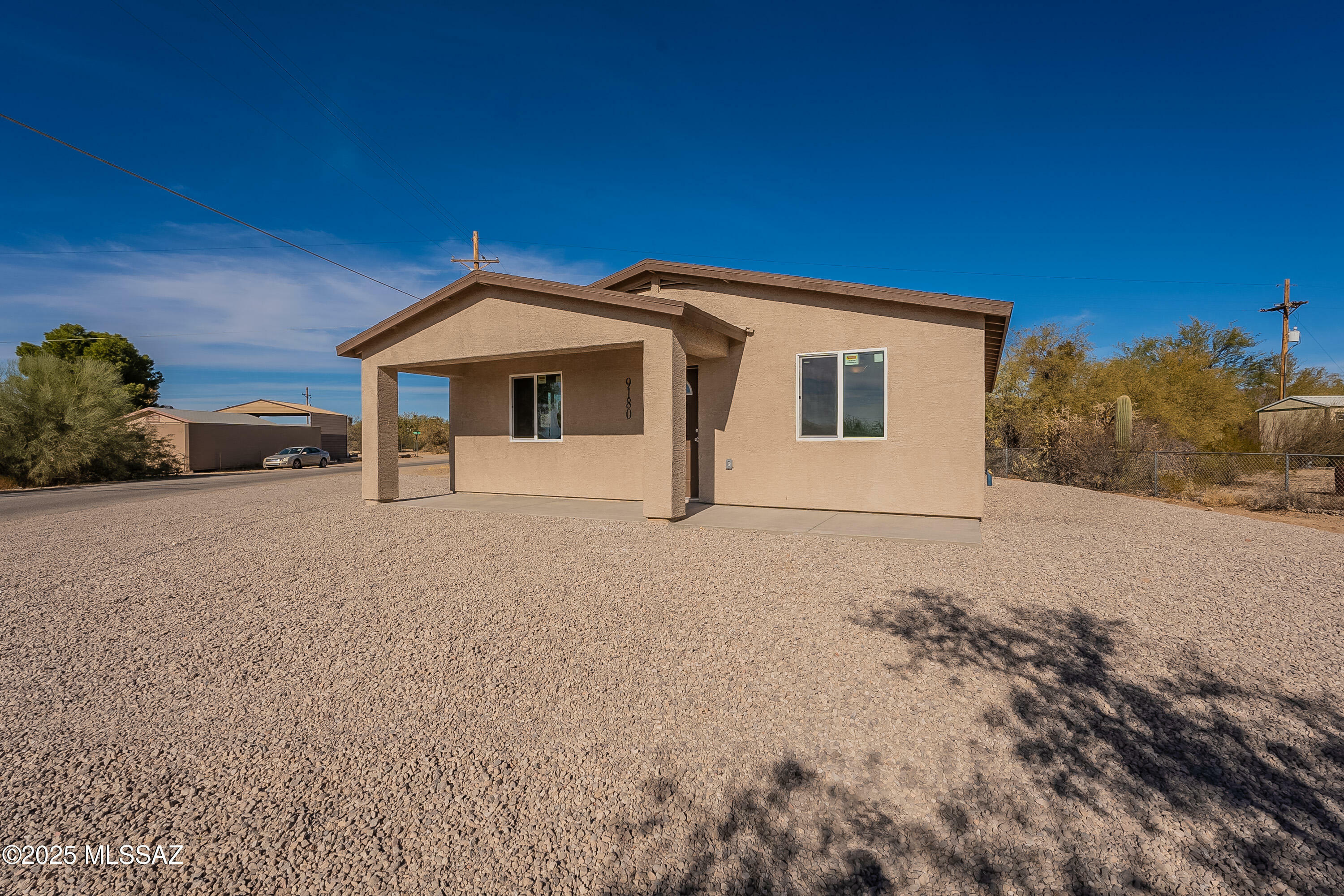 Property Photo:  9180 W Claude Street  AZ 85735 