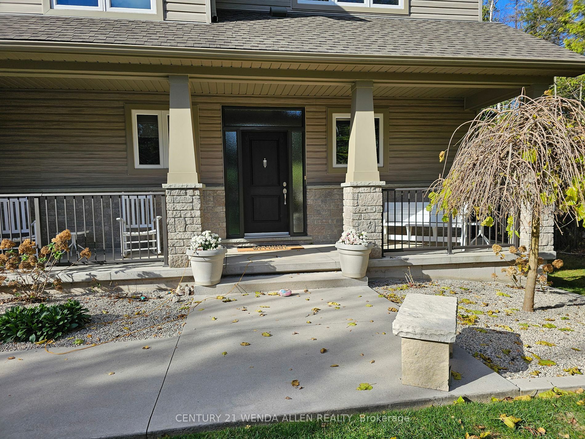 Property Photo: 14 Kuehner St ON N0G 2T0