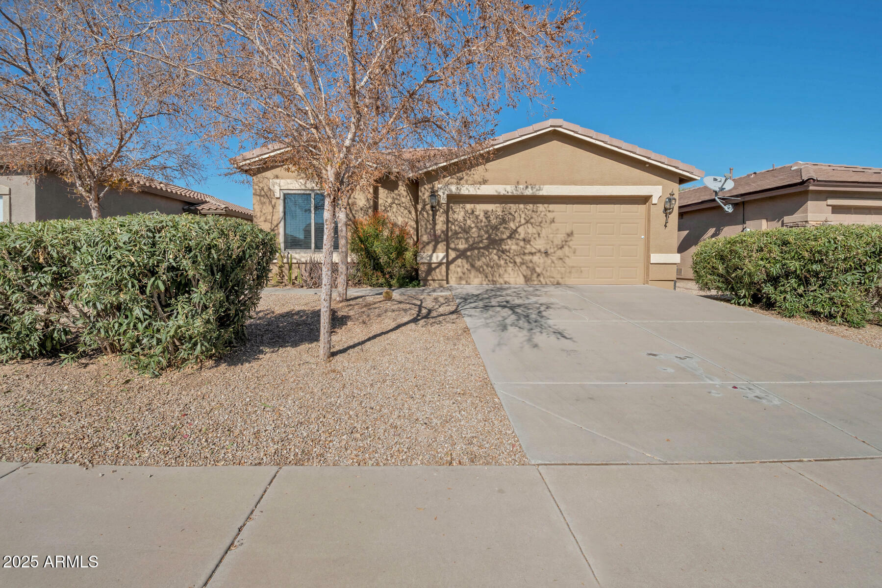 Property Photo:  43568 W Bedford Drive  AZ 85138 