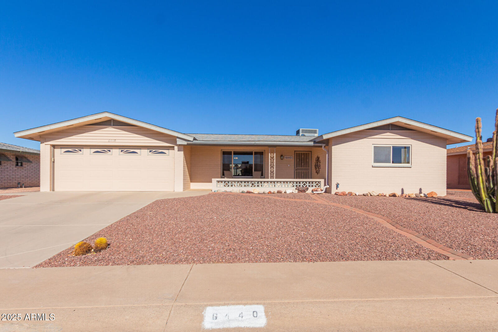 Property Photo: 6440 E Dallas Street AZ 85205