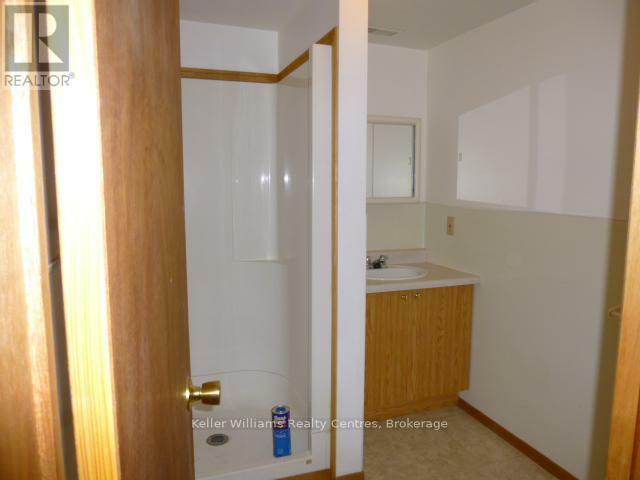 Property Photo:  580 Berford Street 3  ON N0H 2T0 