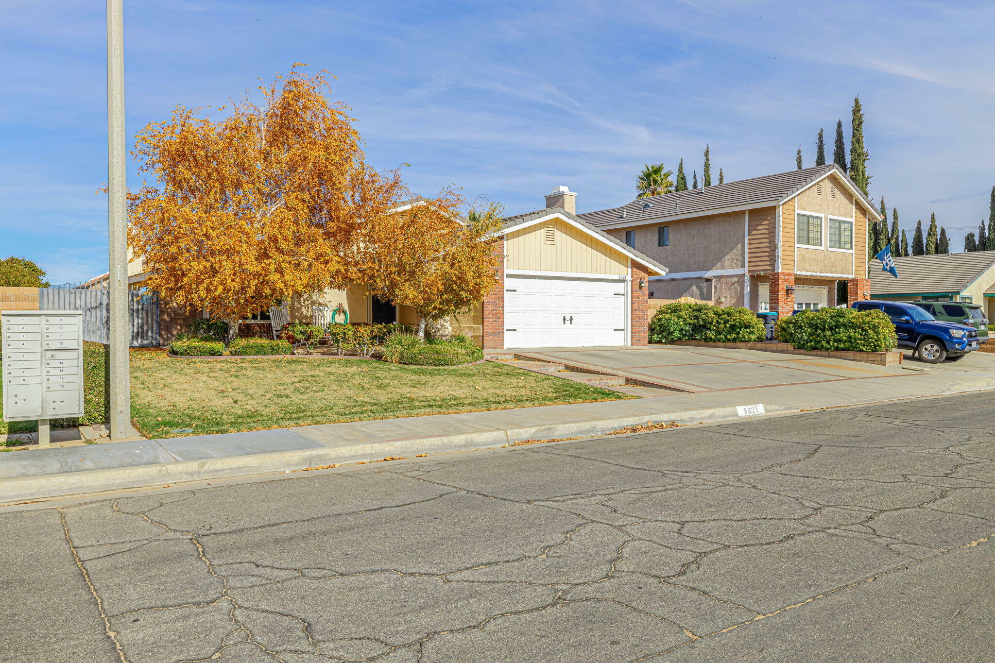 Property Photo:  5021 W Ave L 3  CA 93536 