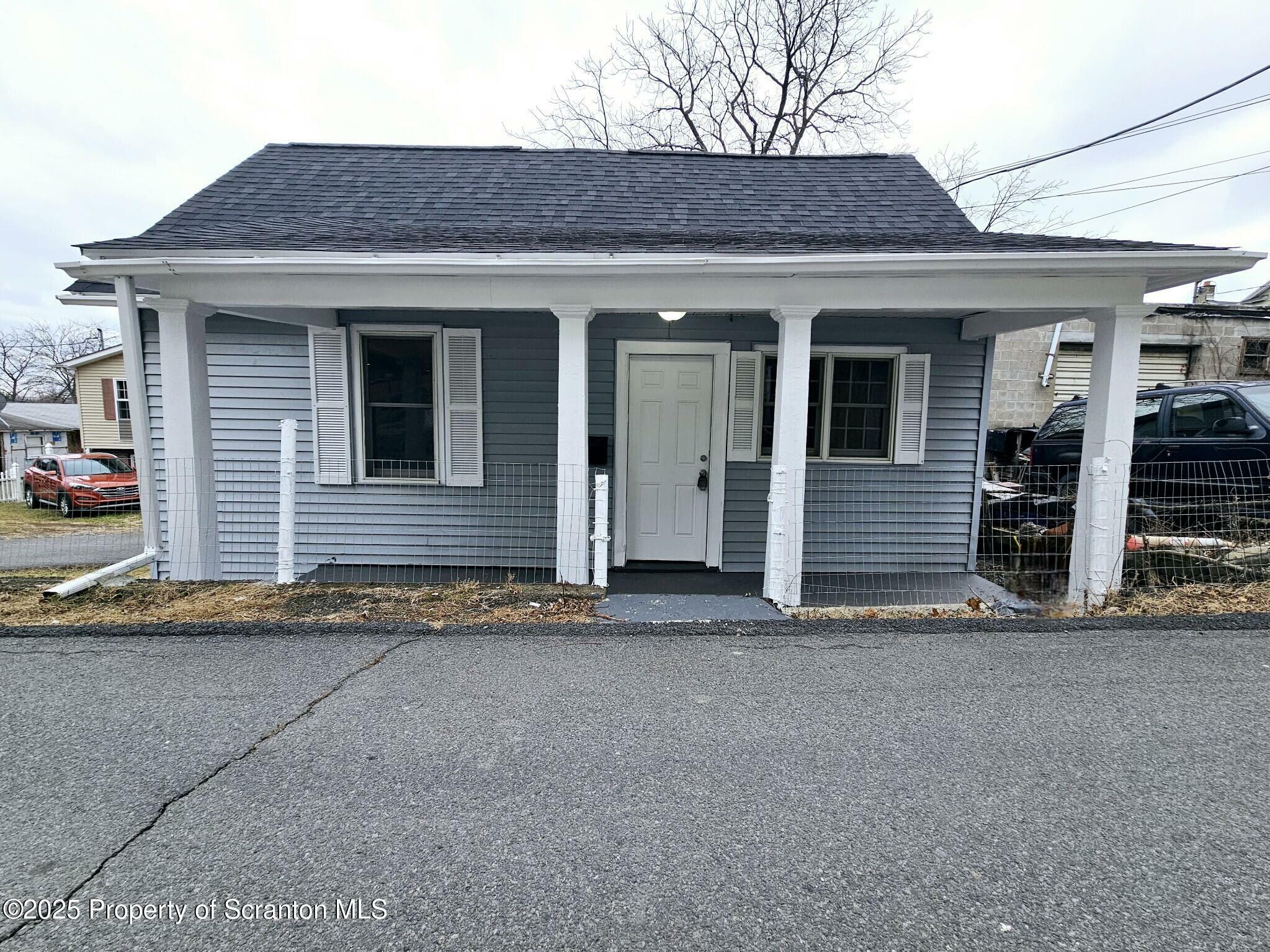 73 Leslie St  Wilkes-Barre PA 18702 photo