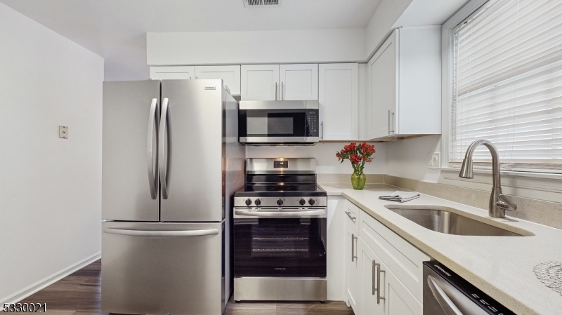 Property Photo: 168 Milkweed Ct NJ 08887