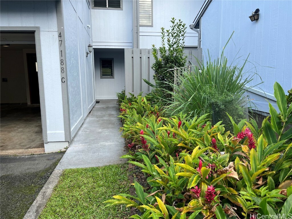 Property Photo:  47-188 Hui Akepa Place 29C  HI 96744 