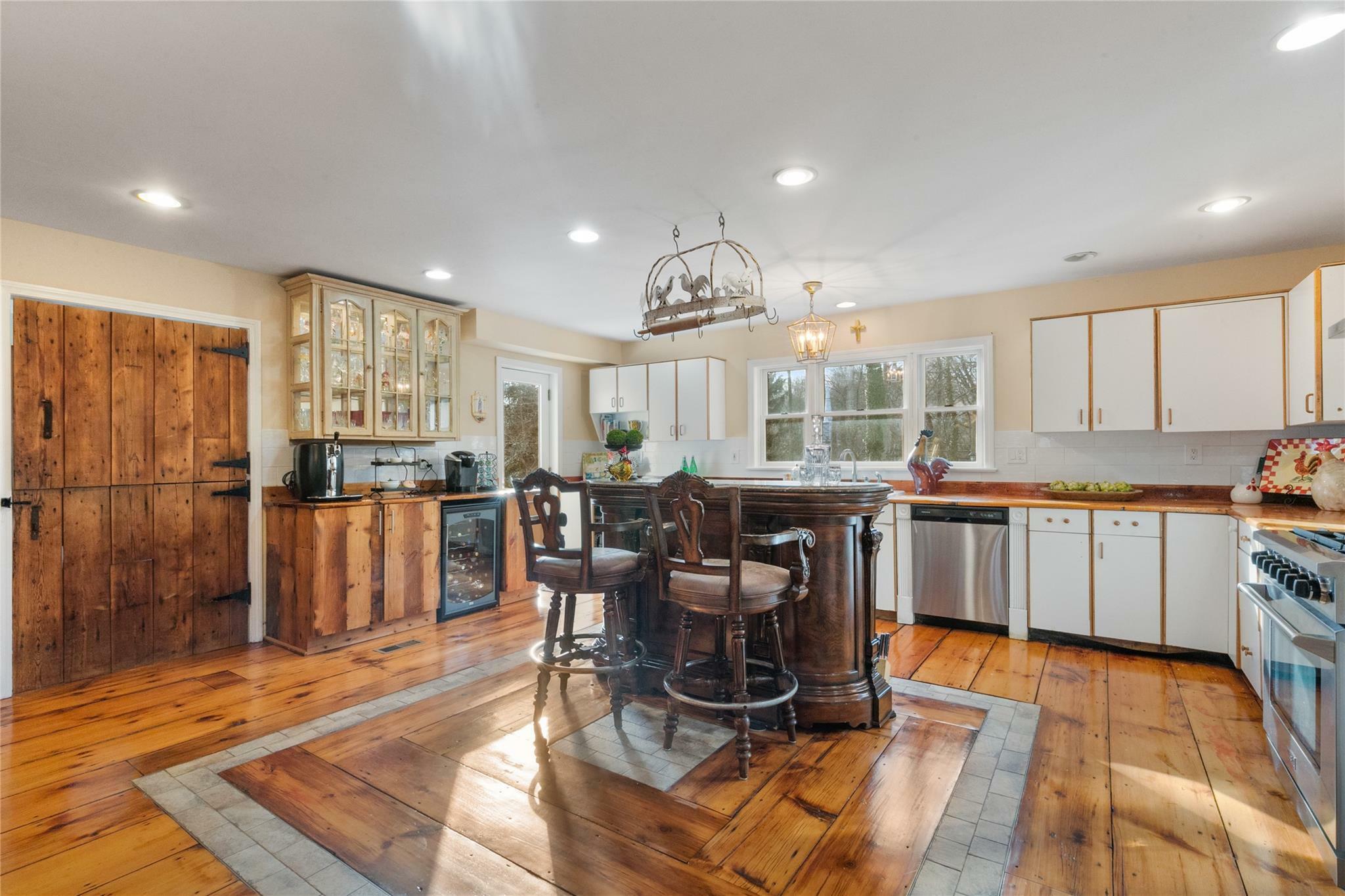 Property Photo: 62 Oscawana Lake Road NY 10579