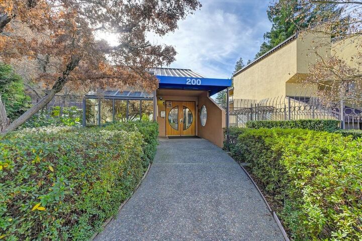 Property Photo: 200 P Street F25 CA 95814