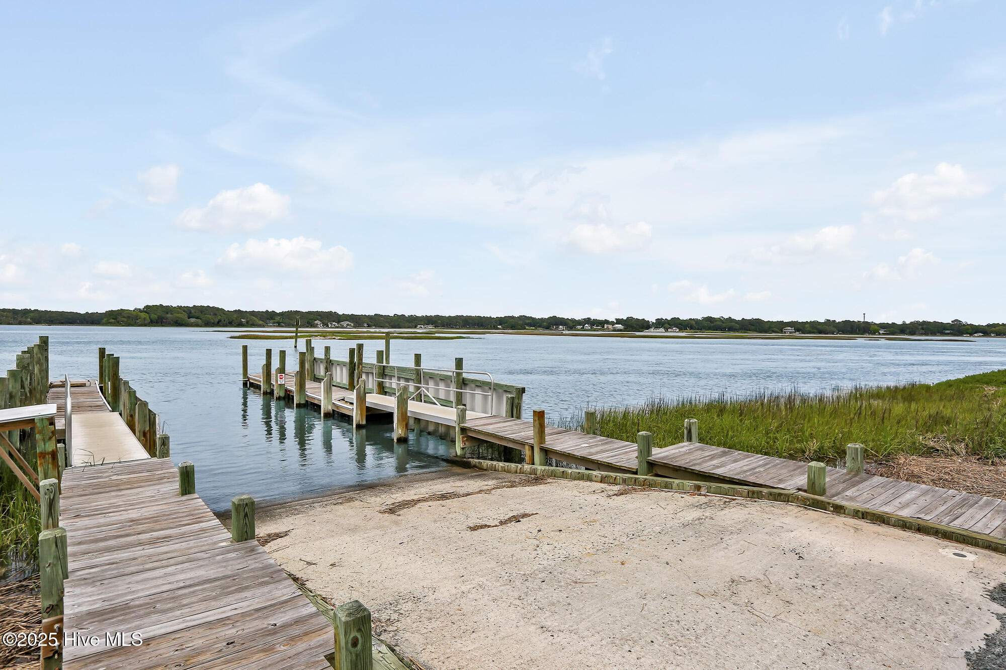 Property Photo: 342 Genoes Point Road SW NC 28462