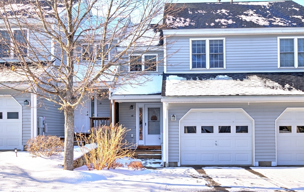 Property Photo:  49 Green Briar Rd 49  MA 01420 