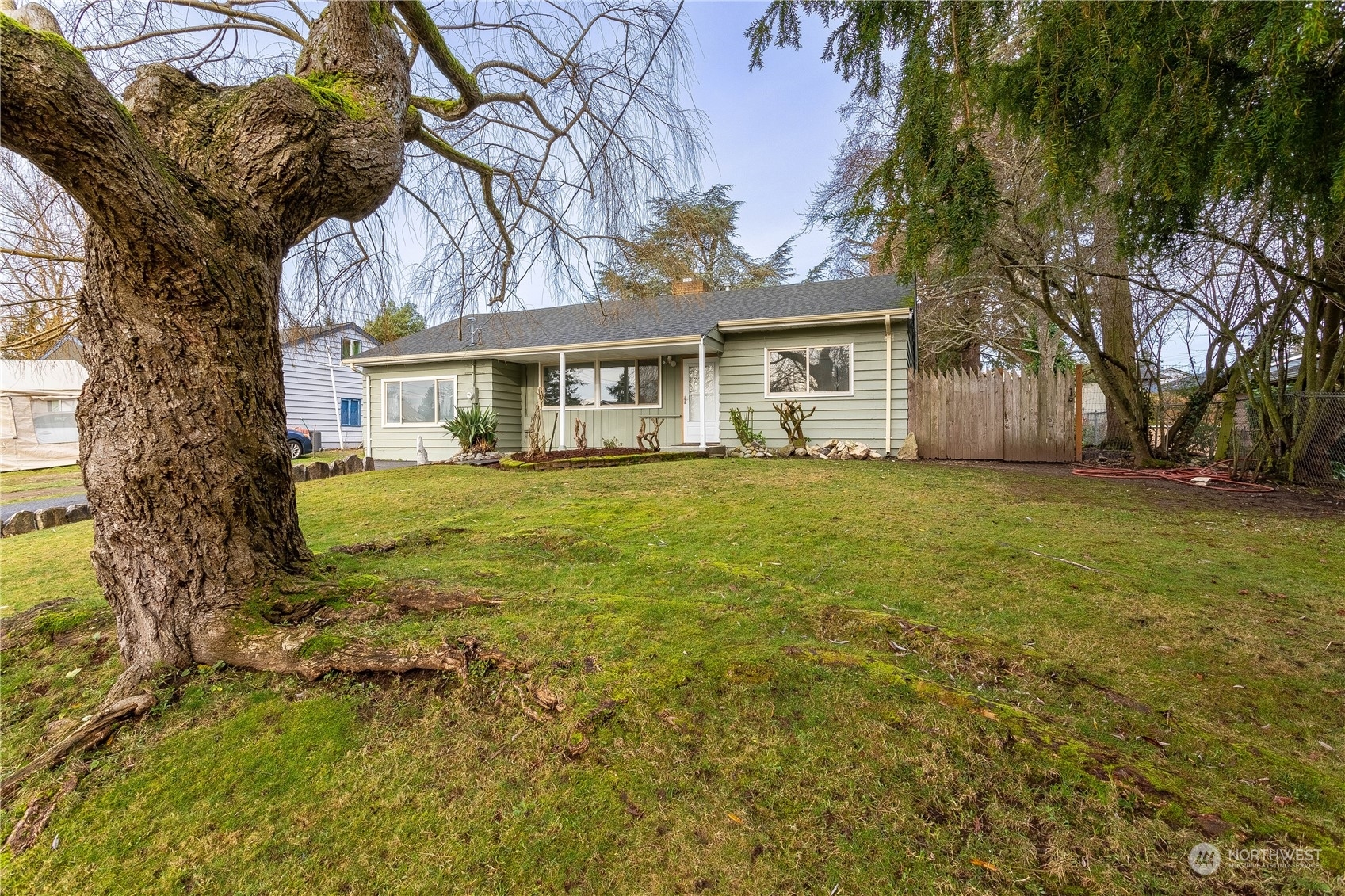 Property Photo:  2910 S 256th Street  WA 98032 