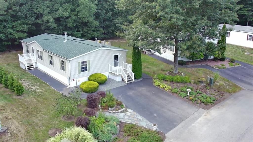 Property Photo: 6 Lisas Way RI 02816