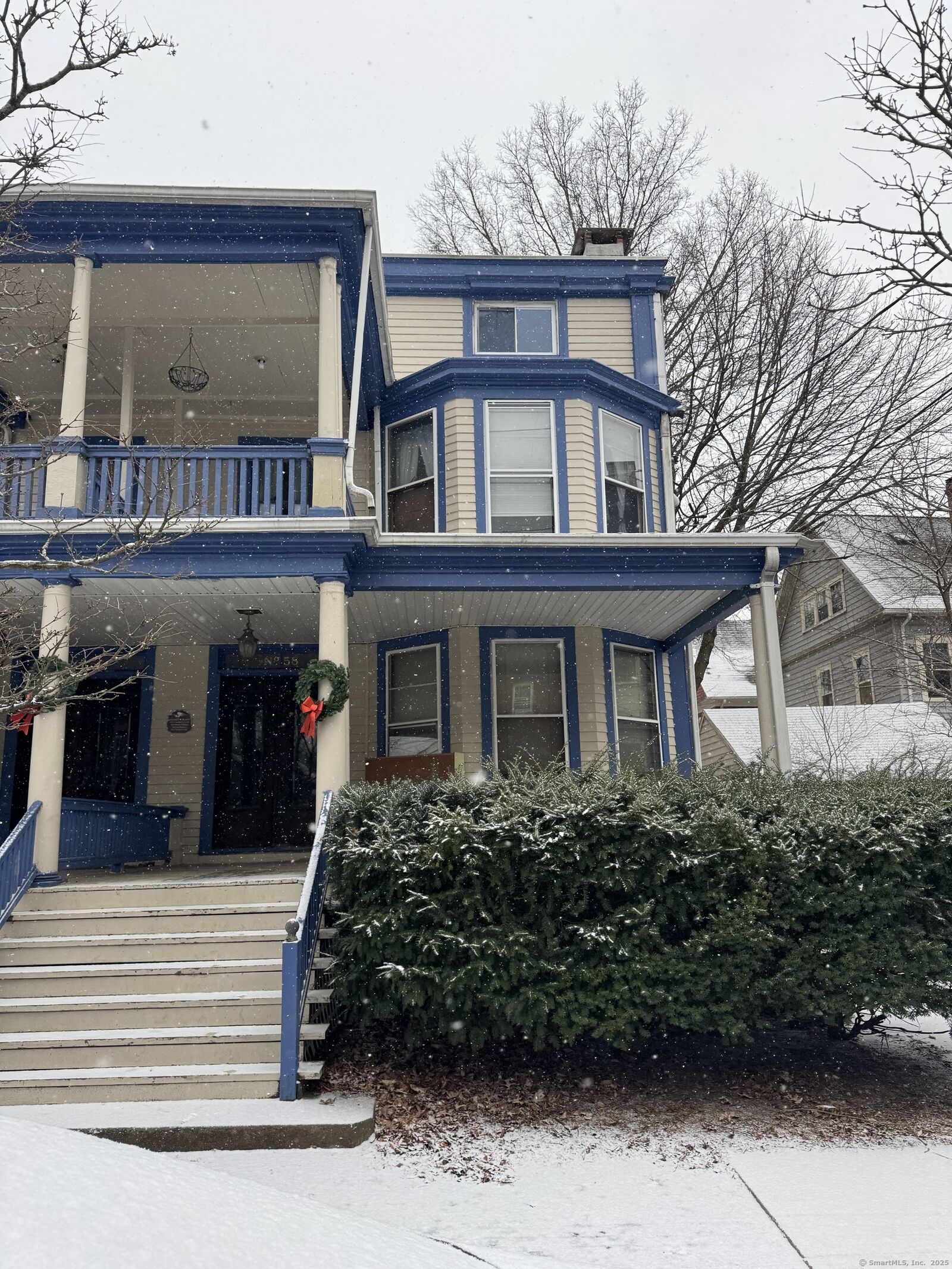 Property Photo:  56 Avon Street  CT 06511 