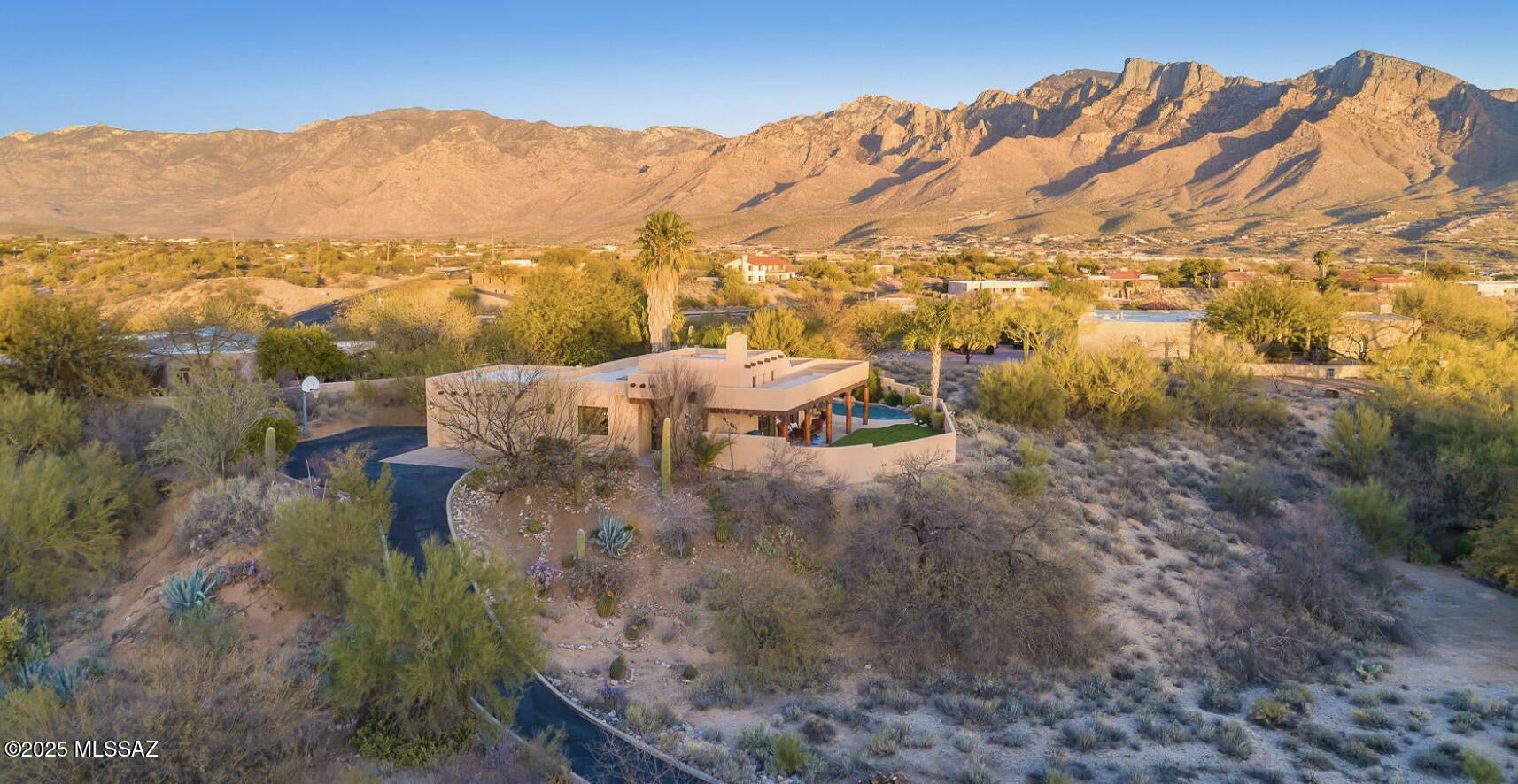 Property Photo:  11140 N Poinsettia Drive  AZ 85737 