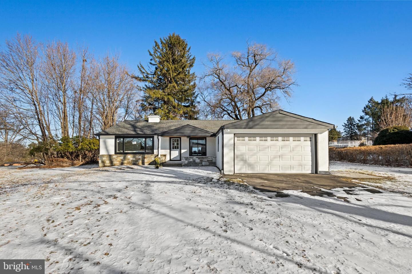 Property Photo:  25 Twist Drive  PA 18966 