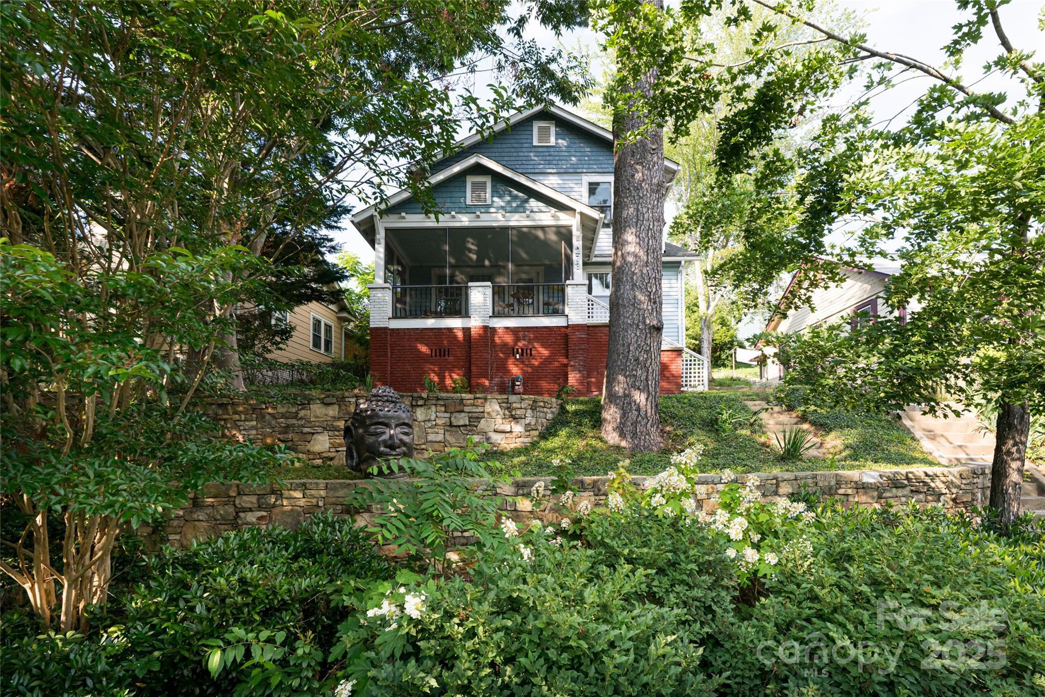 Property Photo:  273 Murdock Avenue  NC 28804 
