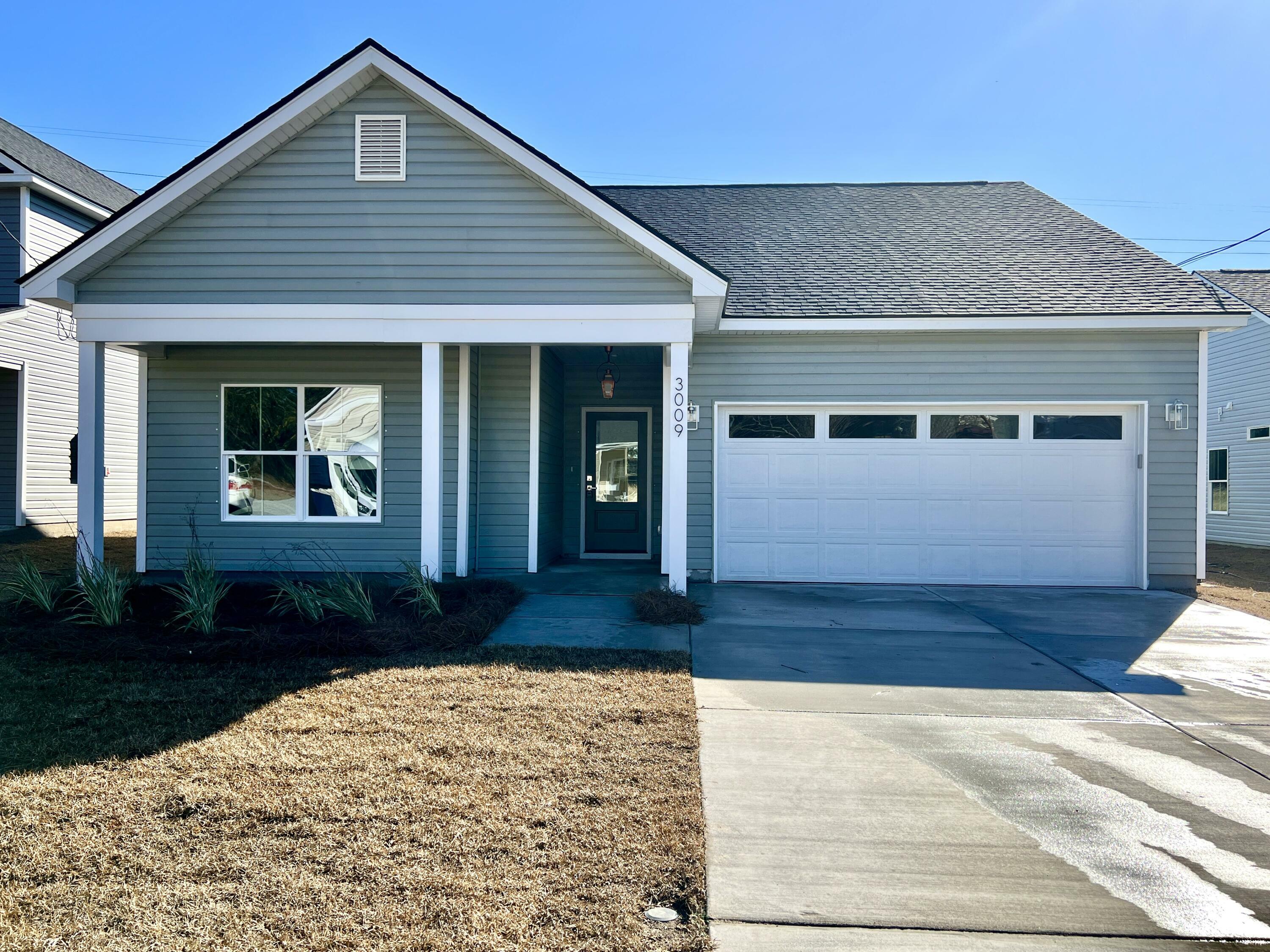 Property Photo: 3009 Harvey Avenue SC 29405