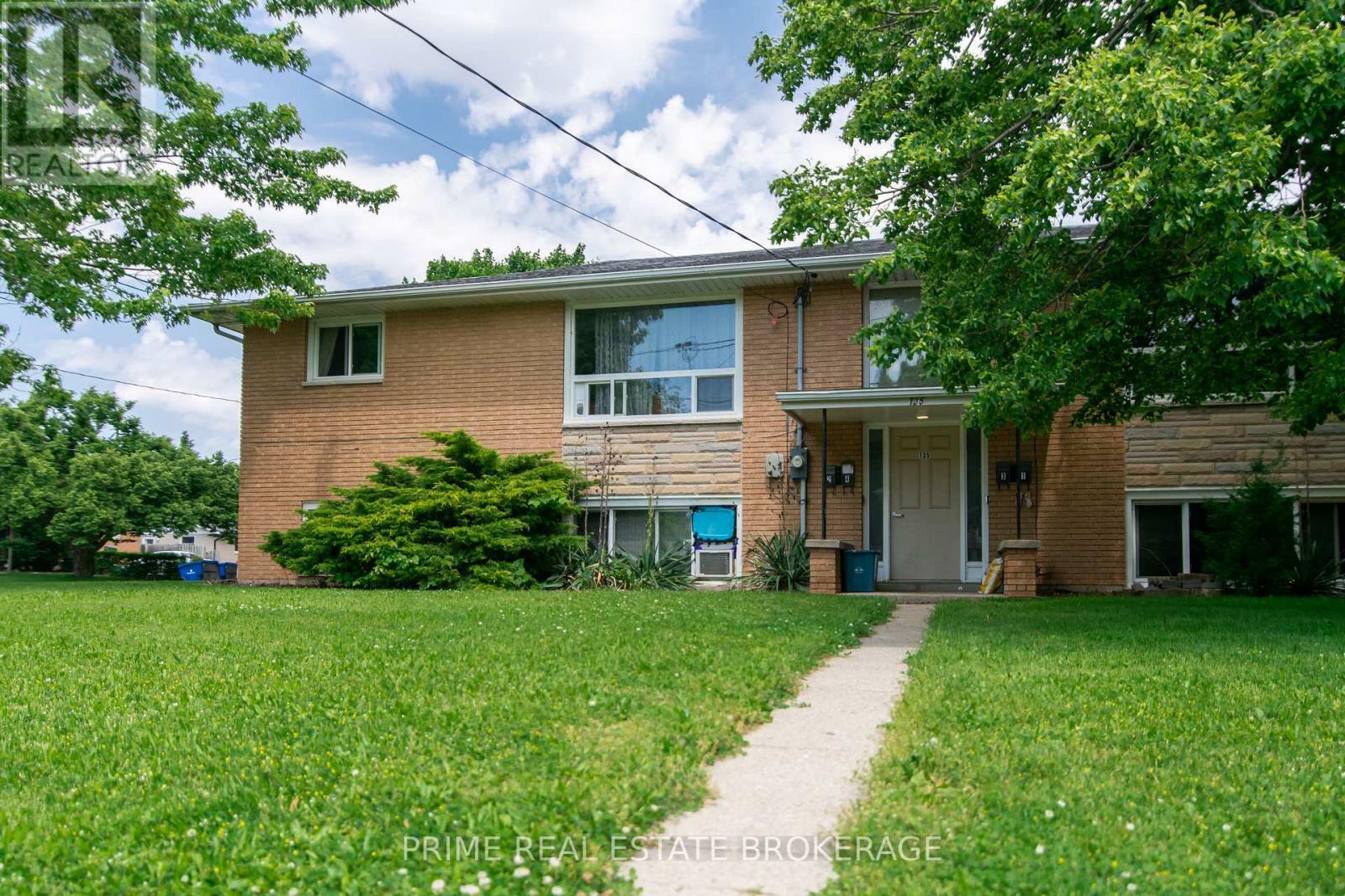 135 Semenyn Avenue  Chatham-Kent ON N7L 3R9 photo