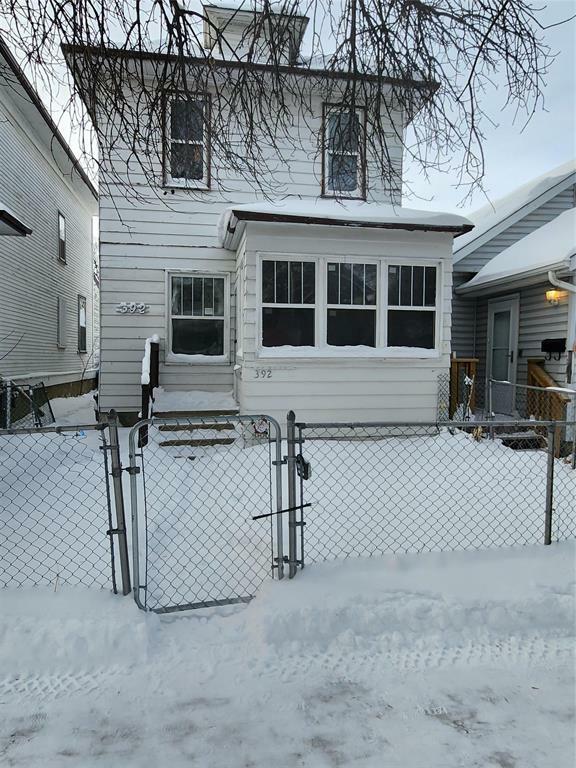 Property Photo:  392 Banning Street  MB R3G 2E5 