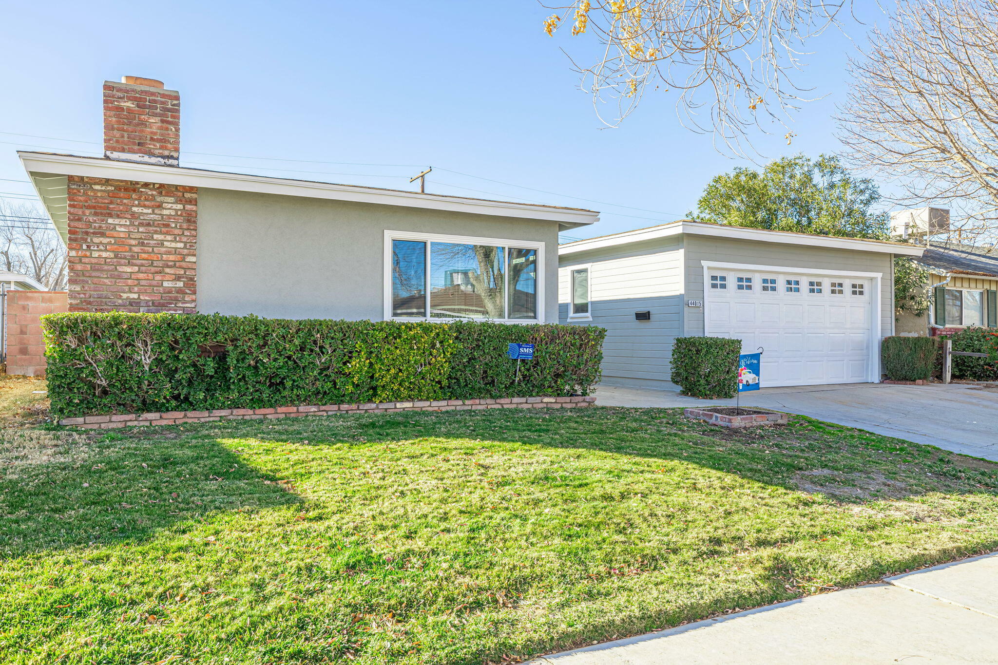 Property Photo:  44015 Elm Avenue  CA 93534 