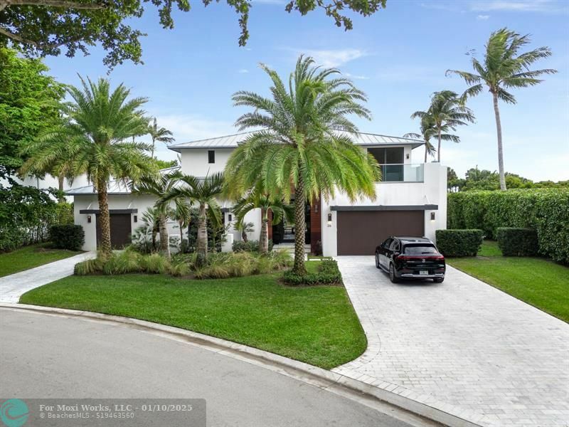 Property Photo:  26 S Compass Dr  FL 33308 