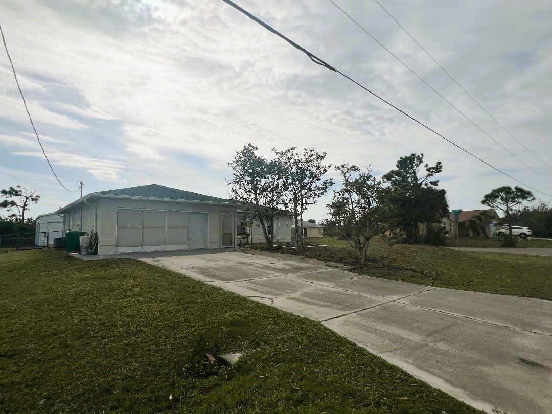 Property Photo:  12143 &Amp 12151 Dubarry Avenue  FL 33981 