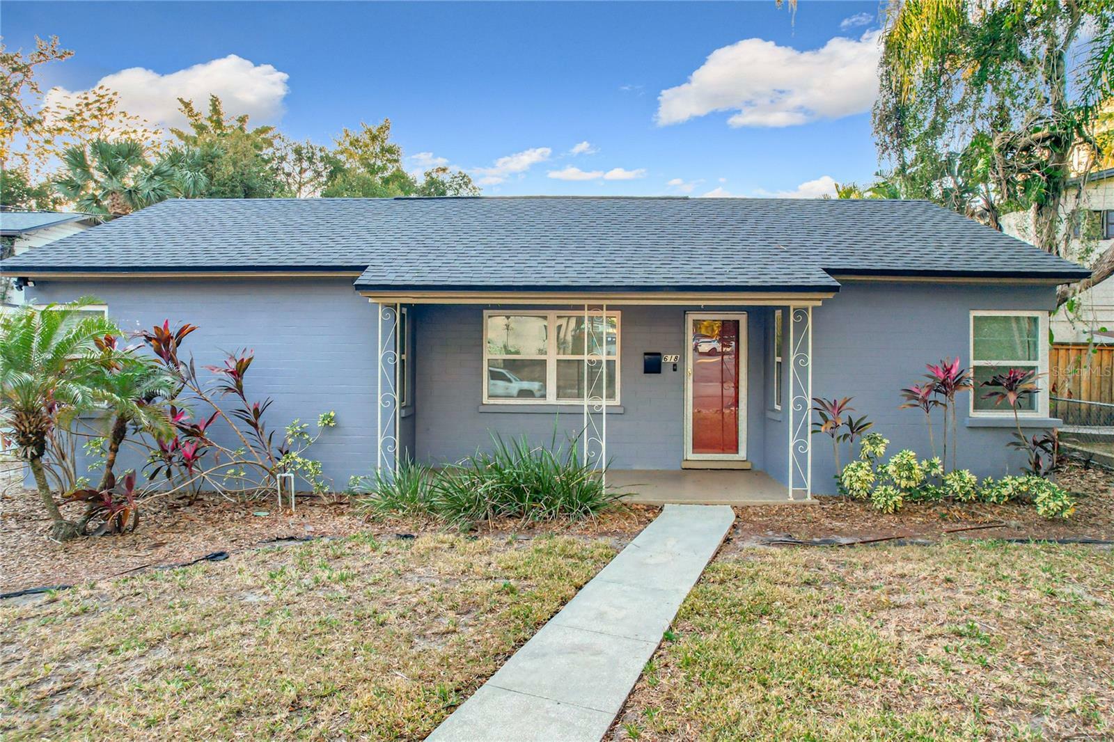 Property Photo: 618 Cathcart Avenue FL 32803