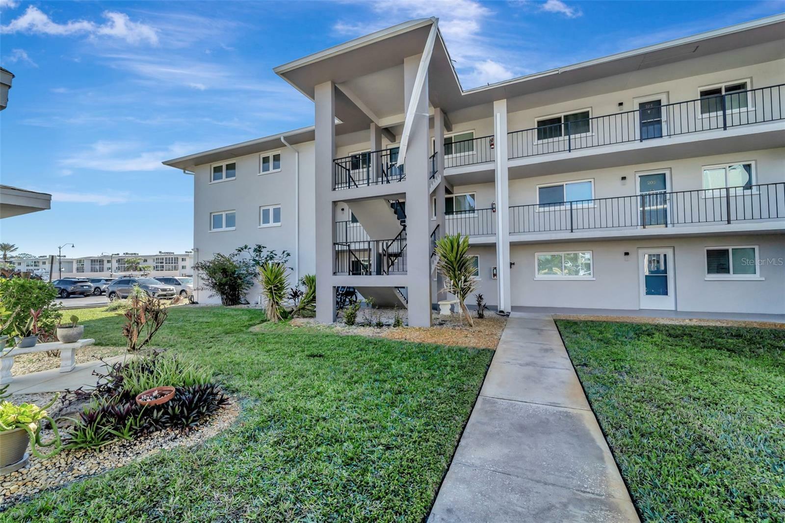 Property Photo: 649 Tamiami Trail S 107 FL 34285