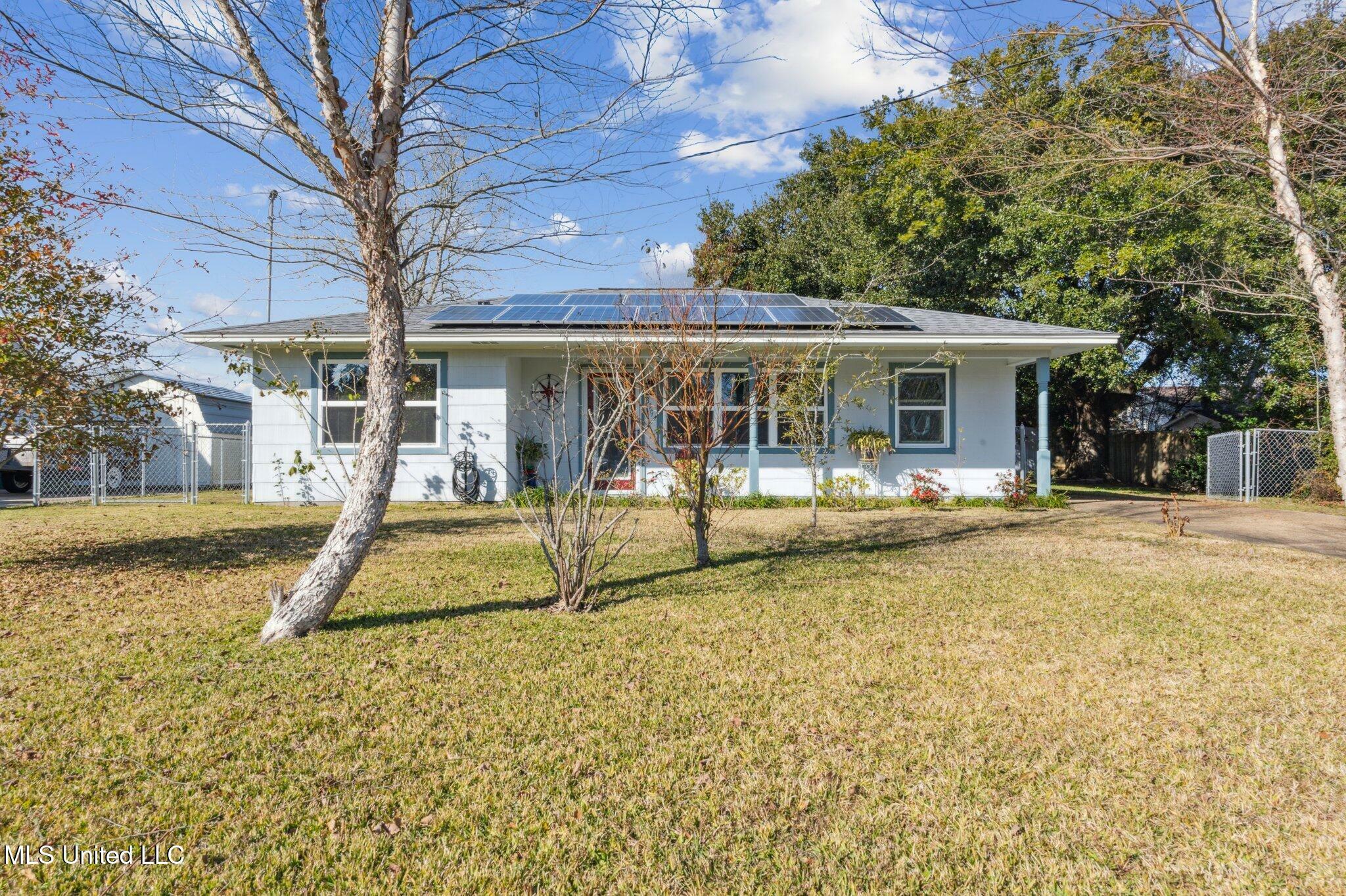 Property Photo:  319 Meadow Wood Circle  MS 39560 