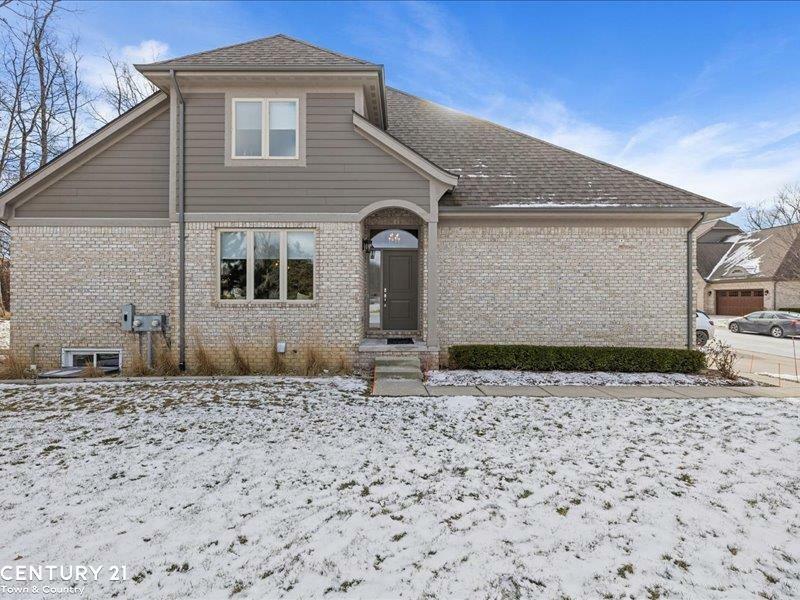 Property Photo:  4161 Oak Arbor Court  MI 48306 