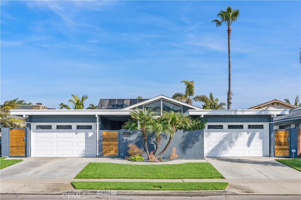 16802 Bolero Lane  Huntington Beach CA 92649 photo