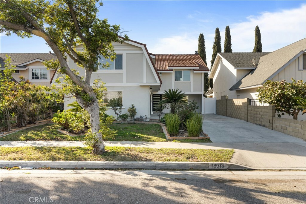 Property Photo:  18913 Belshire Avenue  CA 90703 