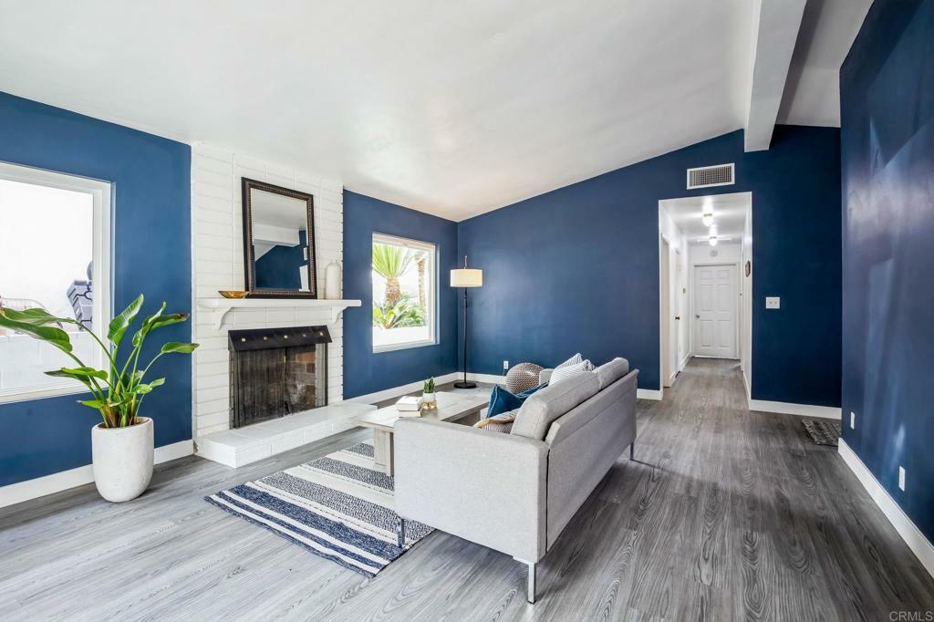 Property Photo:  737 N Vine Street  CA 92028 