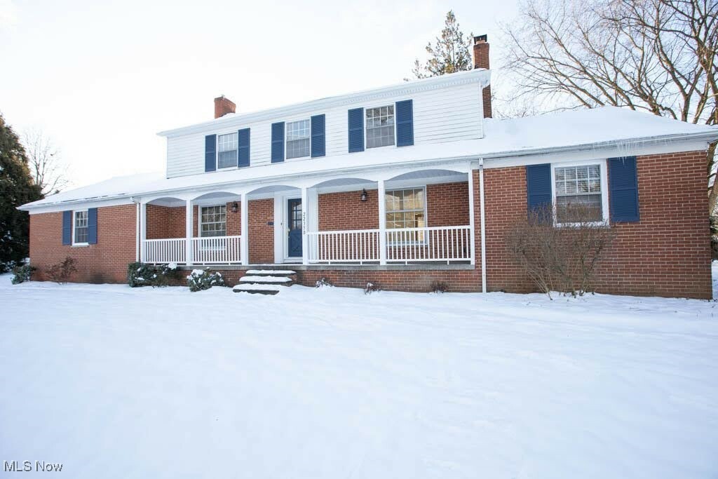 Property Photo:  22350 S Woodland Road  OH 44122 