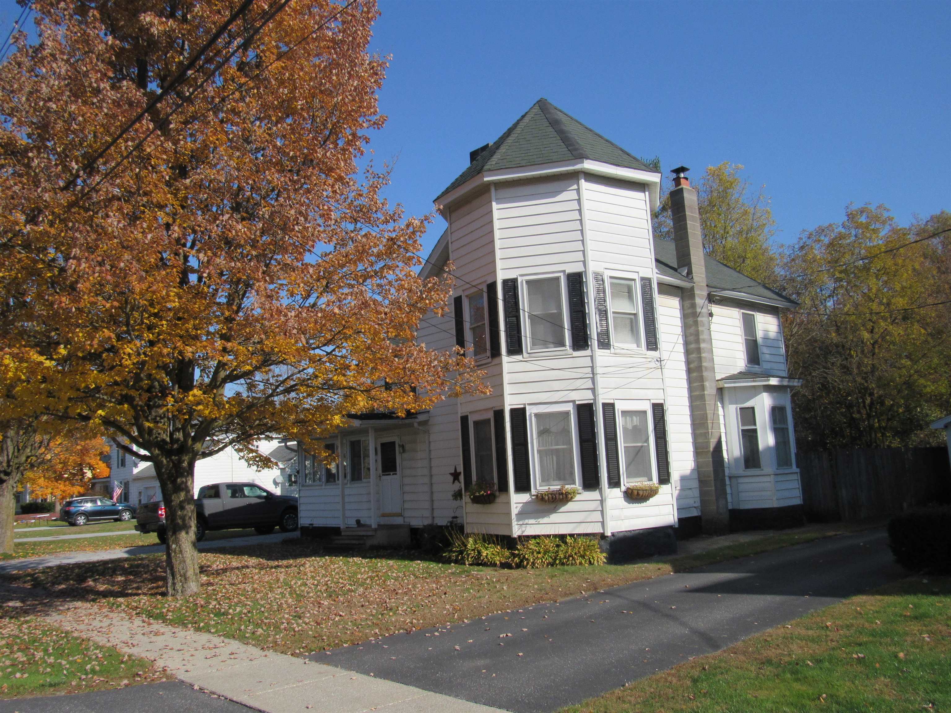 Property Photo:  9 Farrar Street  VT 05488 