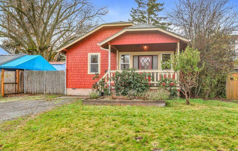 1708 Parker Street  Ashland OR 97520 photo